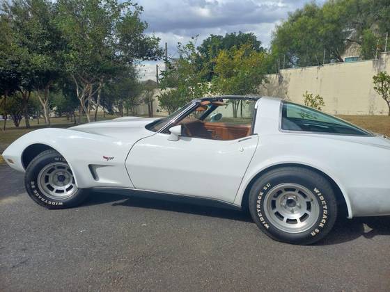 CHEVROLET CORVETTE 5.7 STINGRAY TARGA V8 GASOLINA 2P MANUAL CHEVROLET CORVETTE 5.7 STINGRAY TARGA V8 GASOLINA 2P MANUAL